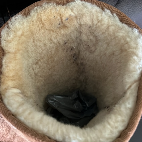 Ugg Size 10 classic tall waterproof boot - Picture 5 of 6